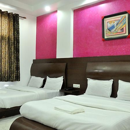 ניו דלהי Adb Rooms Hotel Indo Continental מראה חיצוני תמונה