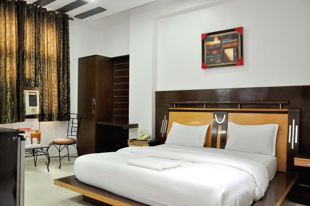 ניו דלהי Adb Rooms Hotel Indo Continental מראה חיצוני תמונה