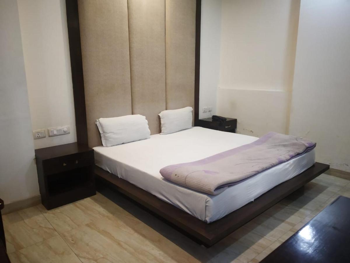 ניו דלהי Adb Rooms Hotel Indo Continental מראה חיצוני תמונה