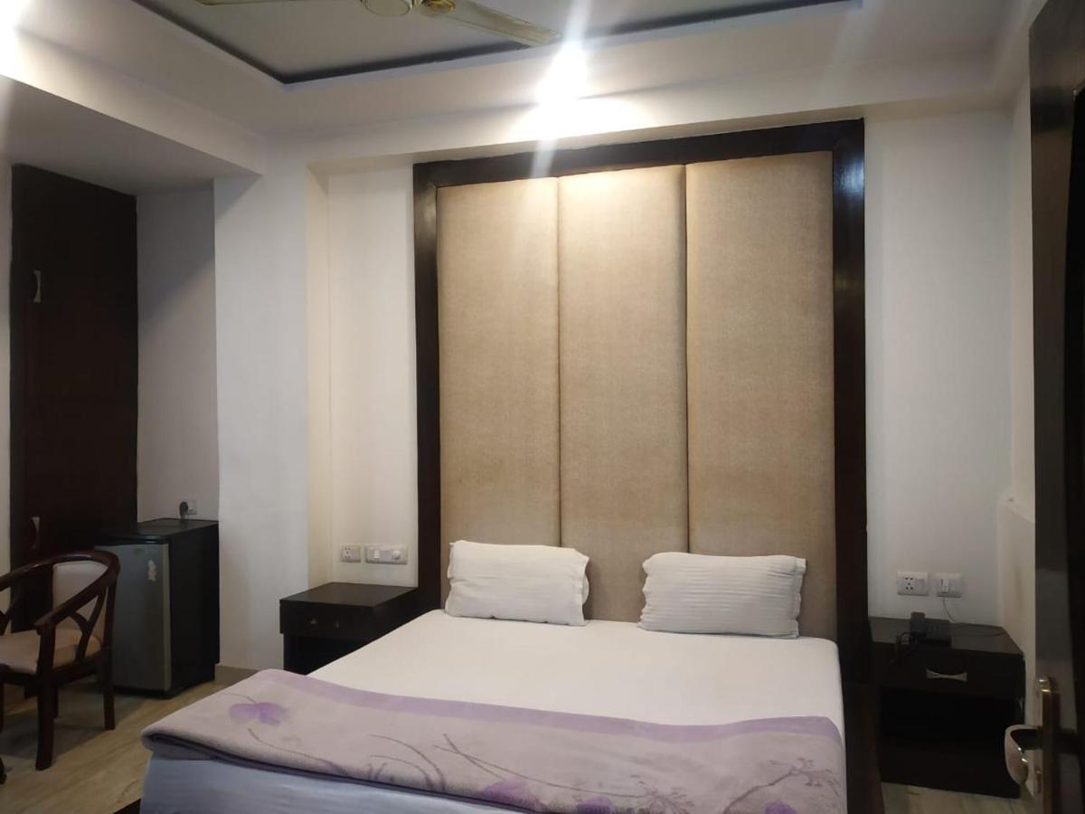 ניו דלהי Adb Rooms Hotel Indo Continental מראה חיצוני תמונה