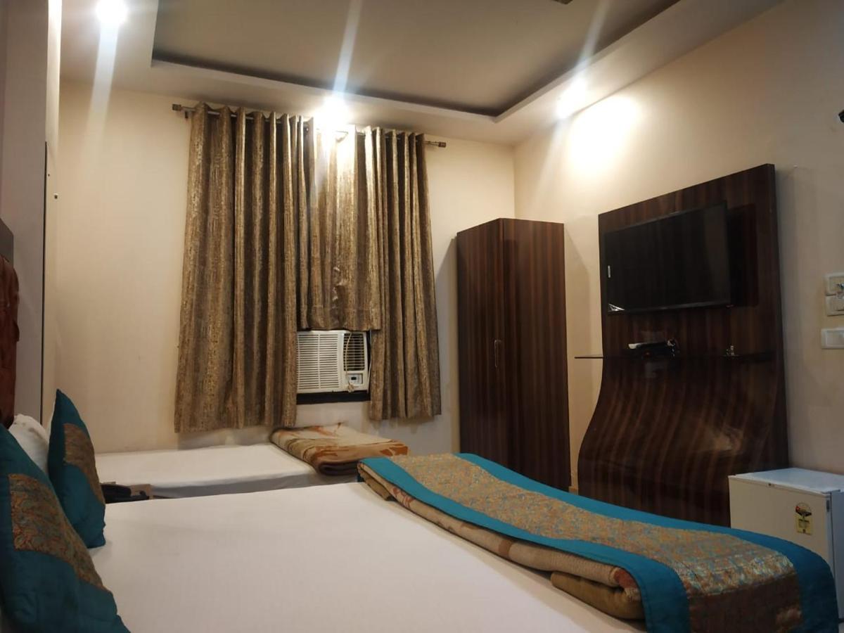 ניו דלהי Adb Rooms Hotel Indo Continental מראה חיצוני תמונה