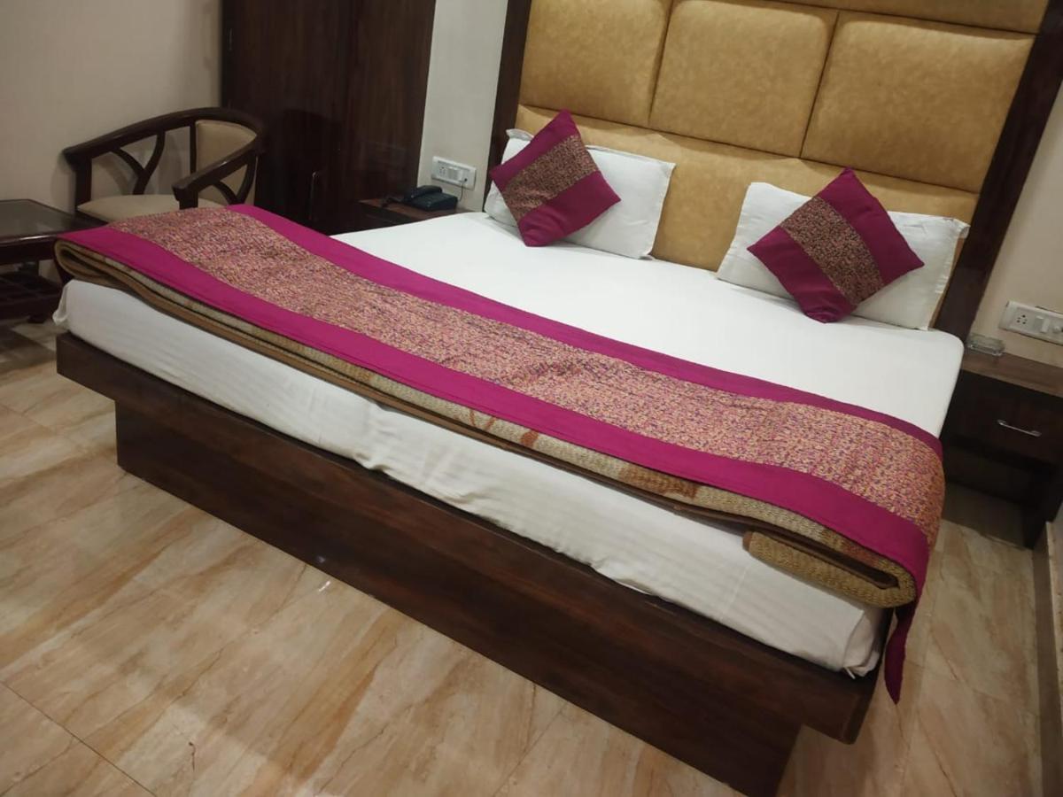 ניו דלהי Adb Rooms Hotel Indo Continental מראה חיצוני תמונה