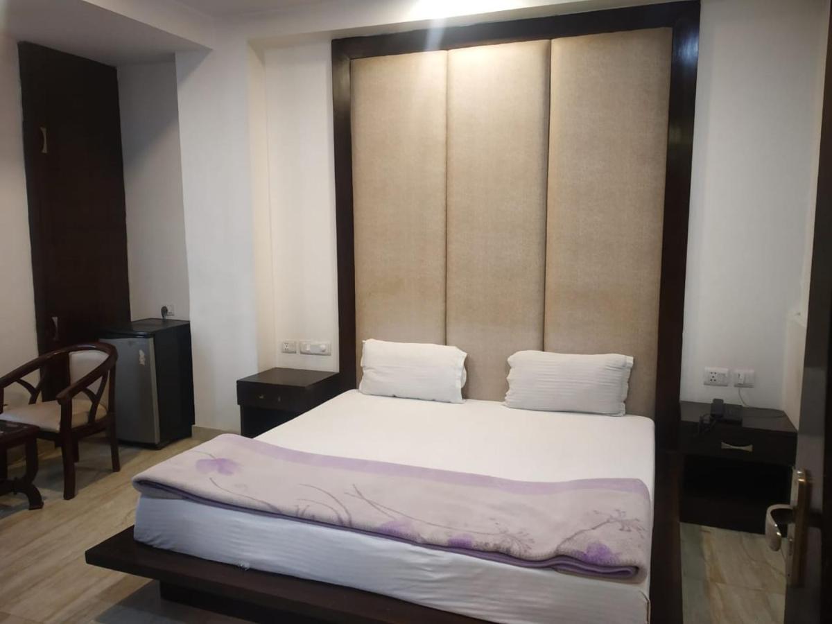 ניו דלהי Adb Rooms Hotel Indo Continental מראה חיצוני תמונה