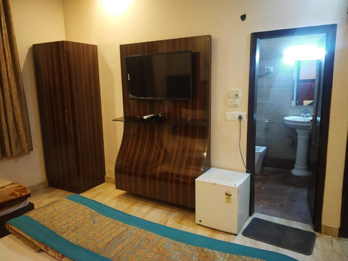 ניו דלהי Adb Rooms Hotel Indo Continental מראה חיצוני תמונה